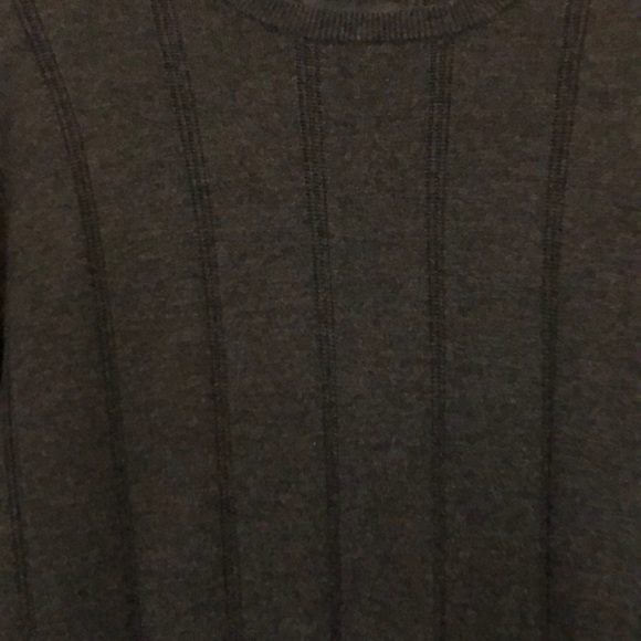 SALE - Men’s dark gray cable sweater - Picture 2 of 3